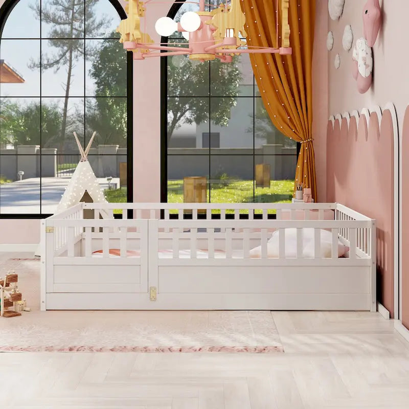 Cadre de lit enfant au sol complet gris/blanc avec barrière de sécurité et porte, pour 1 enfant