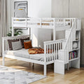 Lit superposé blanc double sur grand format avec escalier de rangement et barrière de sécurité, 2 couchages