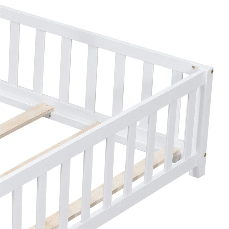 Lit cabane au sol pour enfants avec clôture et porte, taille double, pour 1 enfant - Naturel / Gris / Blanc