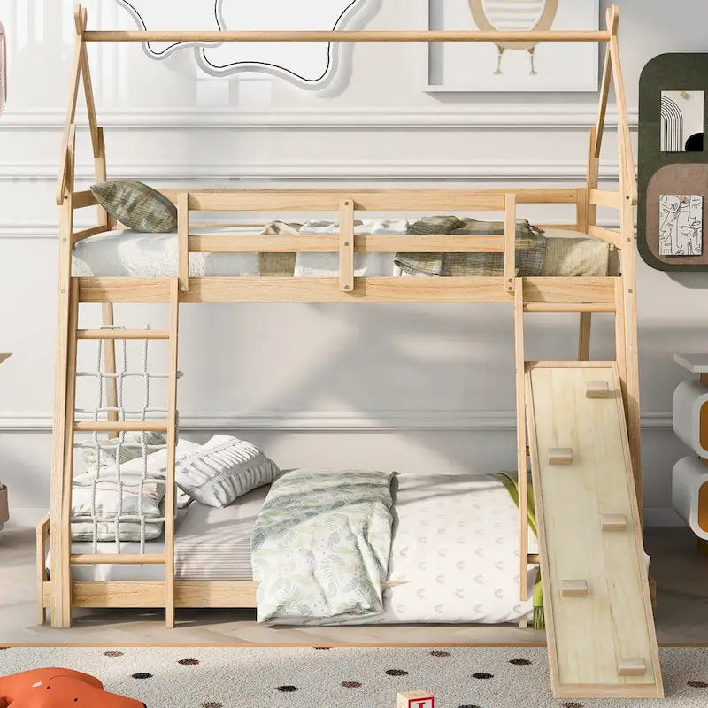 Lit superposé double sur grand format naturel avec filet d'escalade et rampe, pour 2 personnes